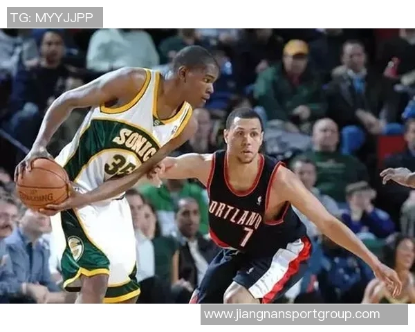 NBA球员为何夜宵成必需品揭秘运动员饮食与表现的关系分析